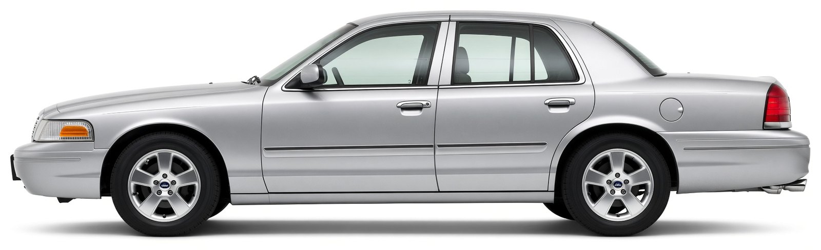 Side view of a Ford Crown Victoria LX Sport